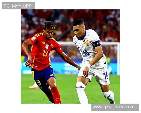 西甲激战:皇马顽强追平两度逆转巴萨意外滑落至第二位 西甲激战:皇马顽强追平两度逆转巴萨意外滑落至第二位